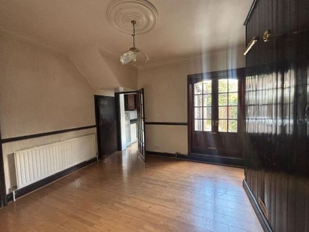 4 bedroom flat to rent - Photo 2