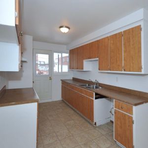 6 1/2, Rénové, Spacieux Et Lumineux - Photo 3