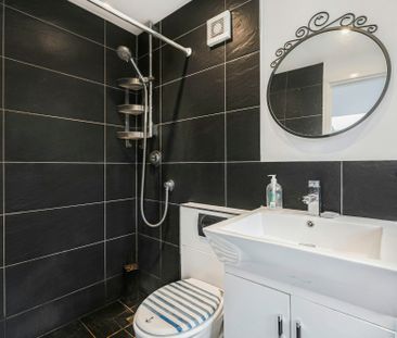 Forresters Drive, Welwyn Garden City, Hertfordshire, AL7 2HW - Photo 3