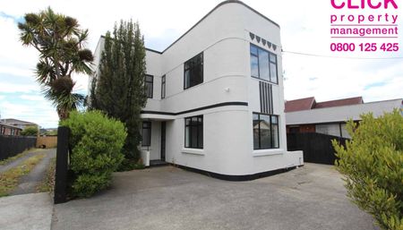 Sunny Apartment - Photo 5