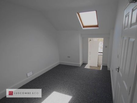 Clytha Square - Photo 5