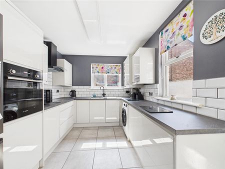 Ashburton Road, Wallasey, 3 bedroom, House - Terraced - Photo 2