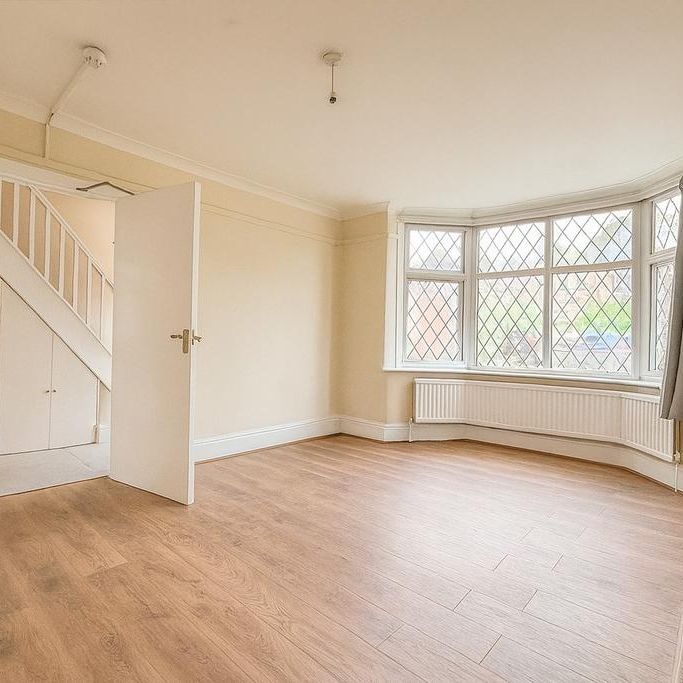 5 bedroom semi-detached house to rent - Photo 1