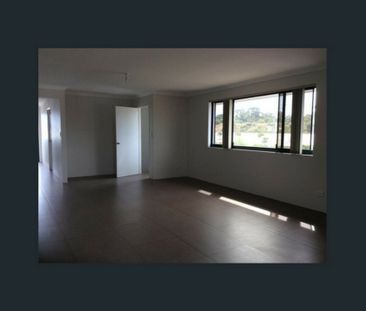 Don't miss out on this property! - Photo 2