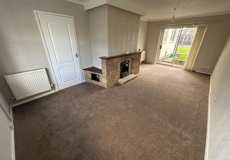 Bromfield Crescent, Wednesbury - Photo 2
