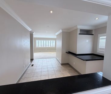 For Lease - 133 Hawthorne Road Unit# Main floor, Oakville, Ontario - Photo 2