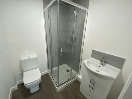 1 bedroom ground floor flat to rent - Photo 5