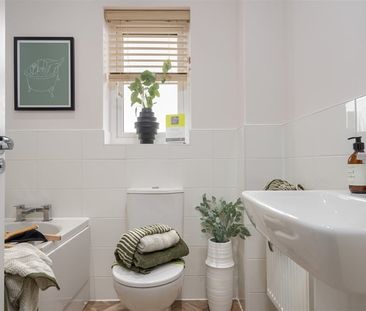 Sparrow Close, Bedford, Wixams - Photo 4