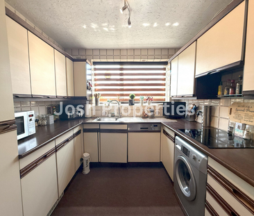 2 bedroom ground floor flat to rent - Photo 3