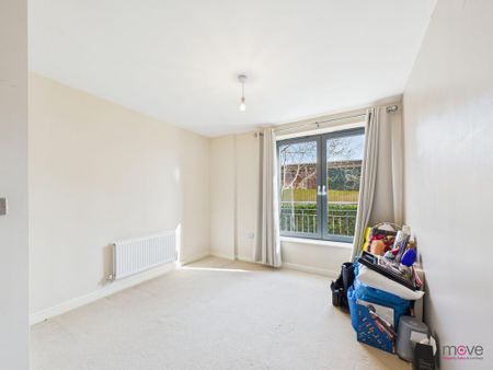 2 bedroom ground floor flat to rent - Photo 4