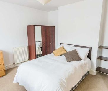 Orcheston Road, Charminster, BH8 - Photo 4