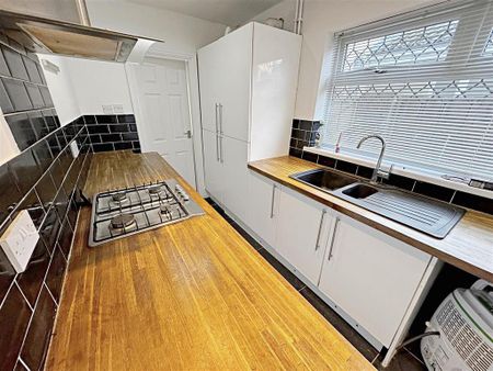 2 bedroom house to rent - Photo 4