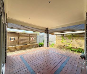 Modern Ex-Display Home with Luxury Inclusions - Photo 2