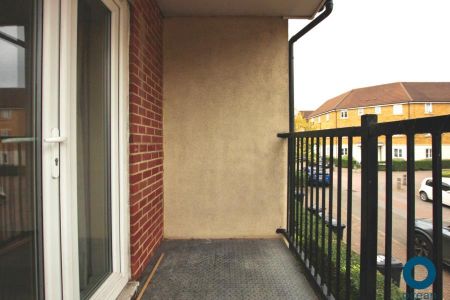 2 bedroom townhouse to rent - Photo 4