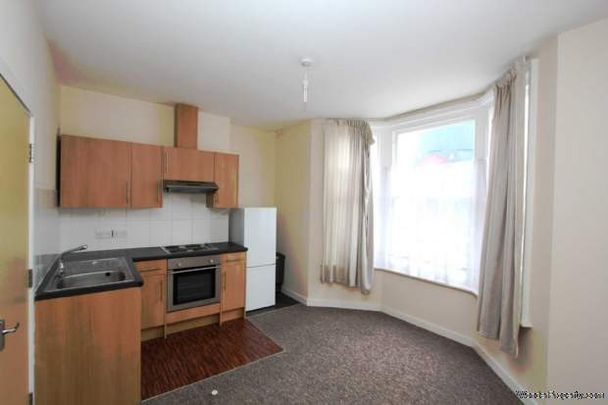 1 bedroom property to rent in Worthing - Photo 1