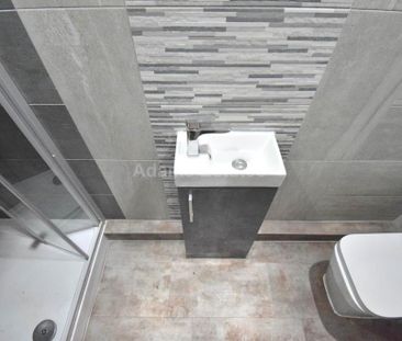 4 bedroom terraced house to rent - Photo 6