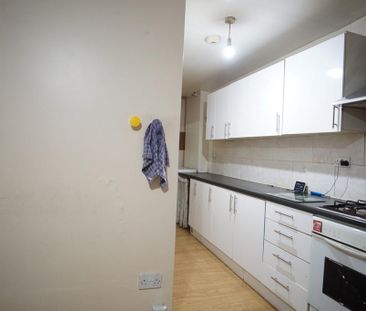 5 bedroom semi-detached house to rent - Photo 1