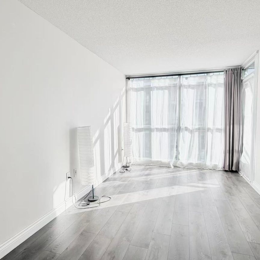 For Lease - 15 Iceboat Terrace Unit# 935, Toronto, Ontario - Photo 1