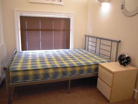 Furnished 2 Bed Flat*Stafford Street*£650pcm - Photo 3