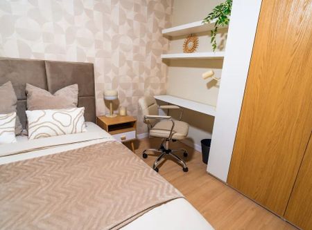 Largo Vitorino Damásio, Lisbon, Lisbon 1200-872 - Photo 5