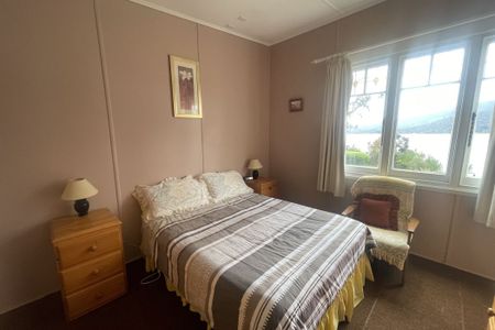 Seaside 2 Bedroom Home with Studio - Partly Furnished - Photo 5