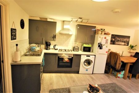 Flat E, 301 Upperthorpe - Photo 5