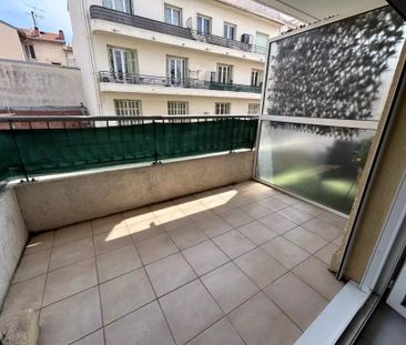 Location Appartement 2 pièces 37m² NICE 06000 - Photo 4