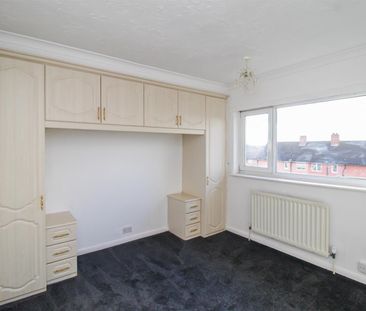 Linden Close, Dewsbury - Photo 4