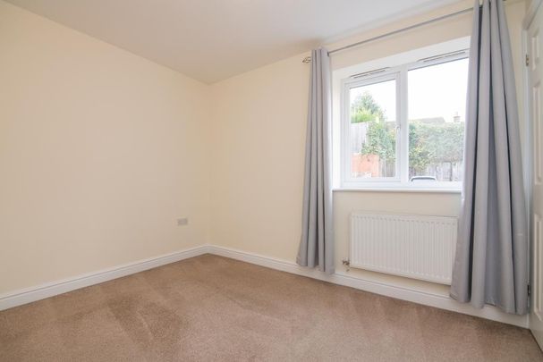 1 bedroom ground floor flat to rent - Photo 1