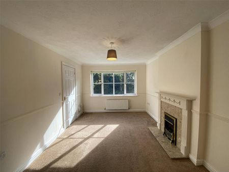 3 bedroom detached house to rent - Photo 2