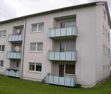 Große 4-Zimmer-Wohnung mit Balkon - Foto 4