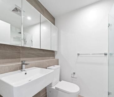 Stylish & Convenient 2-Bedroom Unit in the Heart of Mt Colah! - Photo 5