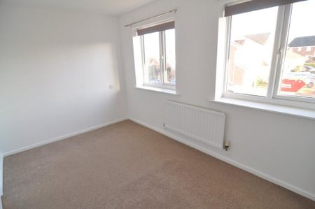 2 bedroom townhouse to rent - Photo 3