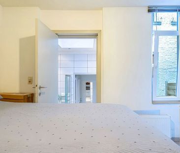 Appartement te huur in Tournai voor € 700 met 1 slaapkamer - Photo 1