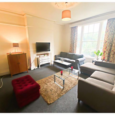 13 Broomgrove Crescent, Broomhill - Photo 1