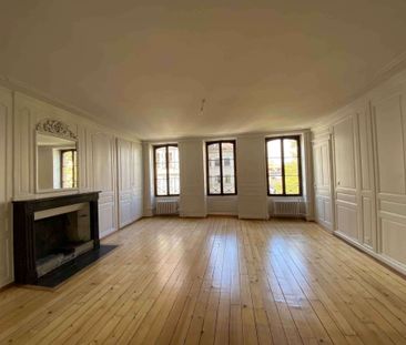 Superbe appartement de caractère de 6 pièces à la Vieille-Ville - Photo 1