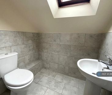 3 bedroom bungalow to rent - Photo 6