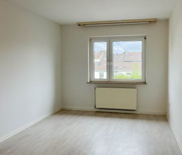 Singlewohnung in zentraler Lage: Renovierte 2-Zimmer Mietwohnung in... - Photo 3