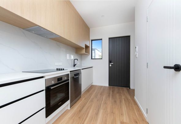 30 Rana Road, Flat Bush, Auckland - Photo 1