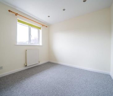 3 bedroom detached house to rent - Photo 5