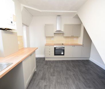 3 bedroom terraced house to rent - Photo 5