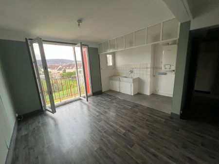 Location - Appartement T3 - 55 m² - Bavans - Photo 2
