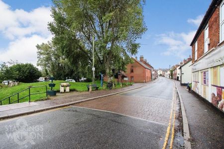 2 bedroom maisonette to rent - Photo 4