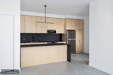 Condo for rent on the Plateau Mont-Royal | Semi-furnished & renovated - Photo 3