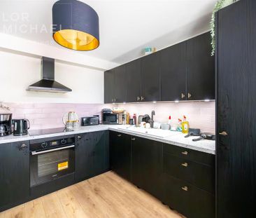 House share to rent - Photo 3