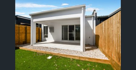 Convenience and Comfort in Hayfield, Ripley - Photo 3