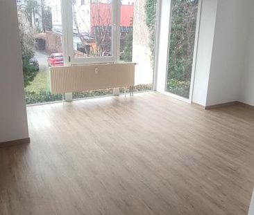 Traumhaft schön Wohnen in Dresden-Tolkewitz! 2-Zimmer-Wohnung mit Balkon - Photo 1