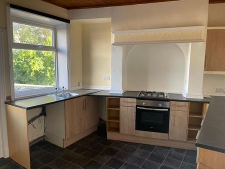 2 bedroom end of terrace house to rent - Photo 5