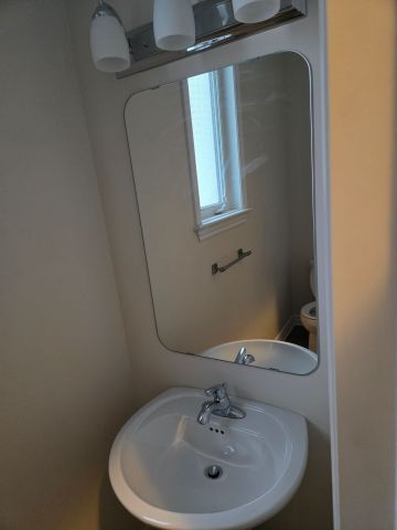 For Lease - 717 Hazelnut Crescent, Blossom Park - Airport and Area, Ontario - Photo 5