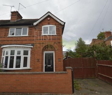 3 bedroom semi-detached house to rent - Photo 2